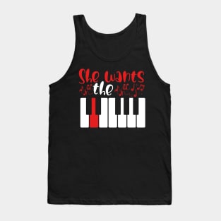 She wants the D Note | Keyboard and Piano Player Tank Top